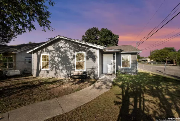 2203 19th Street, San Antonio, TX 78207-7804