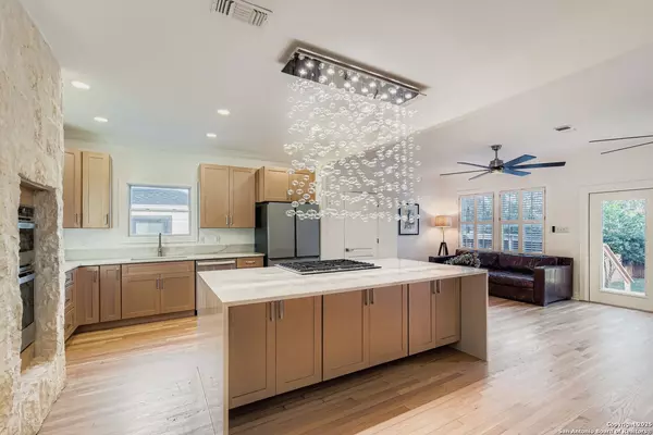 Terrell Hills, TX 78209,211 ELIZABETH