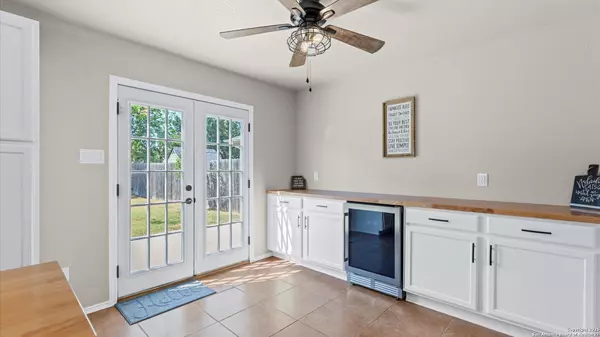 Converse, TX 78109,8227 Coppergate