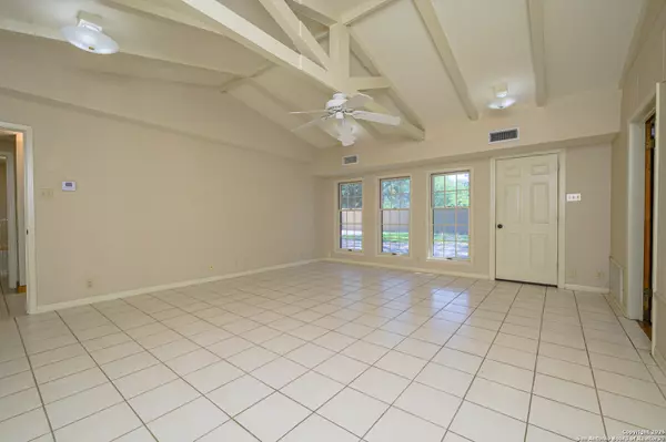 Beeville, TX 78102,706 Inez