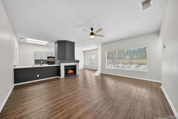 San Antonio, TX 78244,7530 Longing Trail