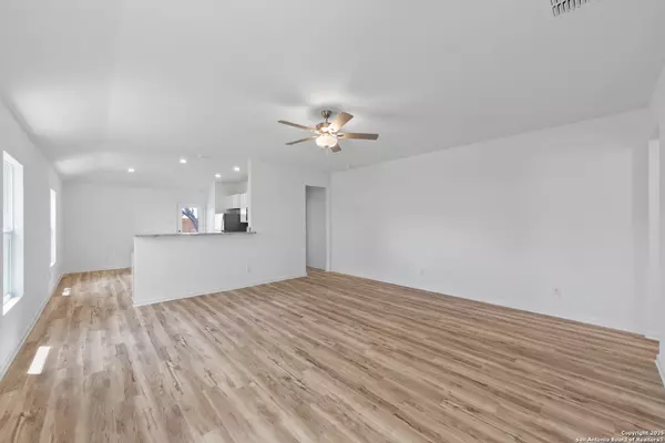 San Antonio, TX 78223,11523 Bald Eagle Heights