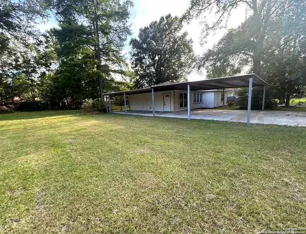 850 Orange, Vidor, TX 77662