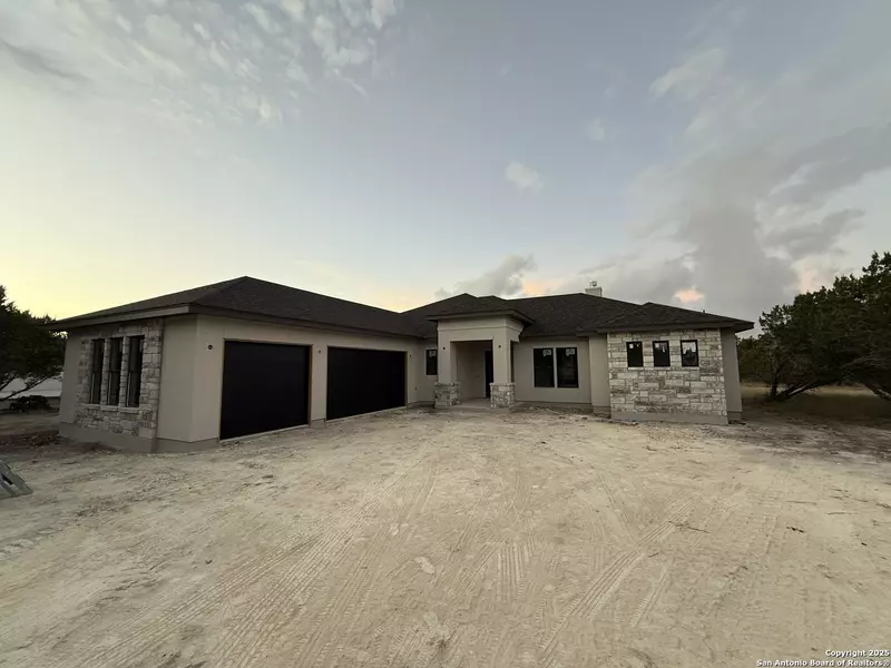 414 Rio Azul, Pipe Creek, TX 78063