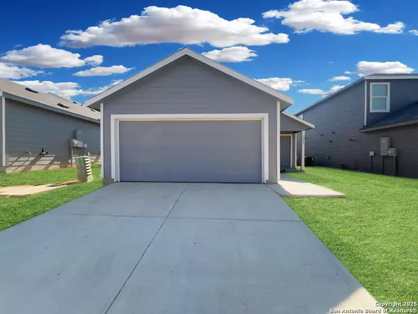 1922 Musk Rose, Converse, TX 78109