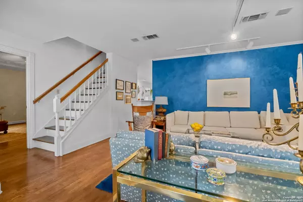 San Antonio, TX 78212,141 hollywood