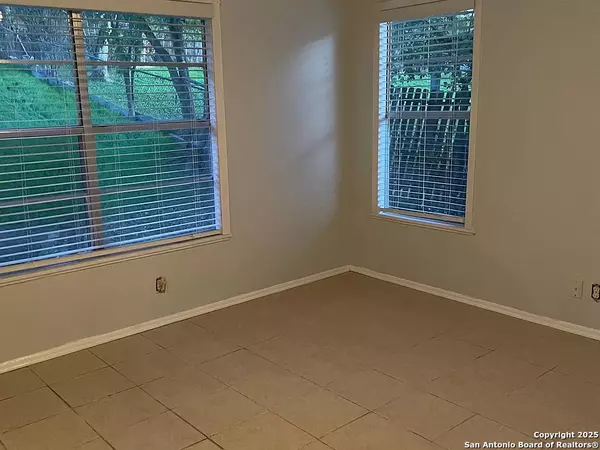 San Antonio, TX 78223,3338 Bob Billa