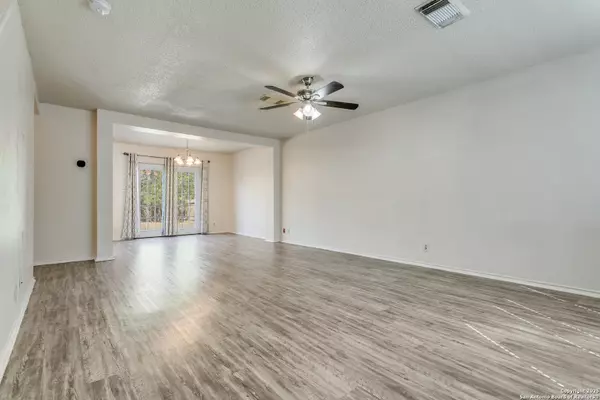 San Antonio, TX 78244,6019 Lyndell