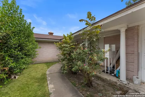 San Antonio, TX 78210,2728 Minnetonka