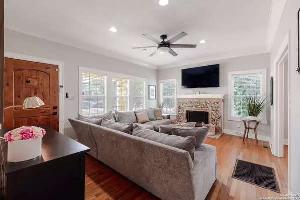 San Antonio, TX 78212,517 Hollywood