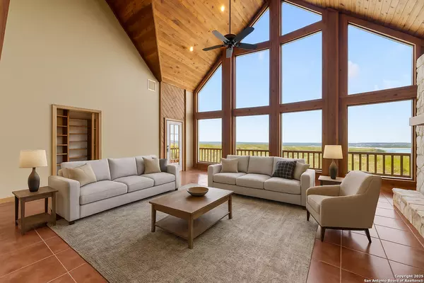 1174 Highland Terrace, Canyon Lake, TX 78133