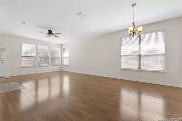 Cibolo, TX 78108,117 Kitty Hawk Run