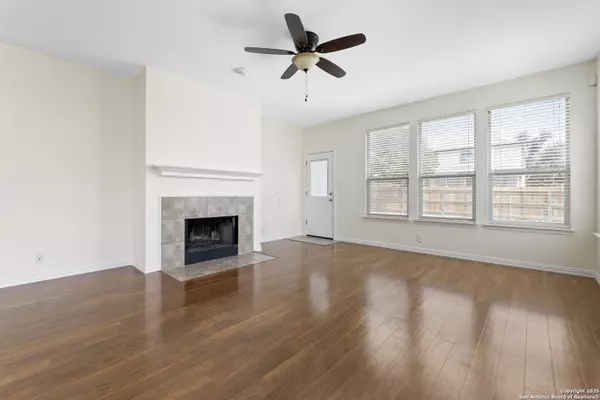 Cibolo, TX 78108,117 Kitty Hawk Run