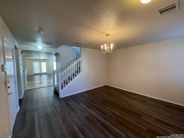 San Antonio, TX 78233,6506 Falcons Heights