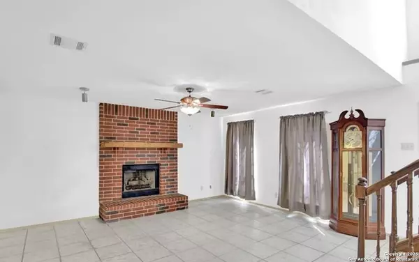 Floresville, TX 78114,353 Eagle Ridge