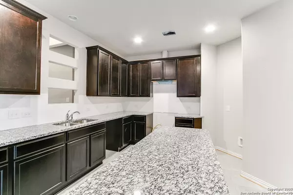 Schertz, TX 78108,5901 Fannin Point