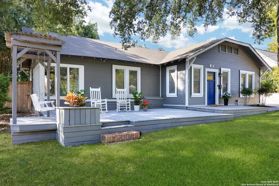 118 Routt St, Alamo Heights, TX 78209