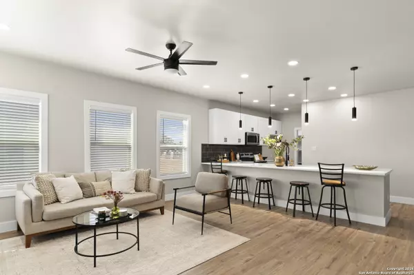 Devine, TX 78016,214 County Road 7755