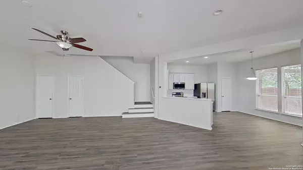 San Antonio, TX 78240-2646,6736 Terra Rye