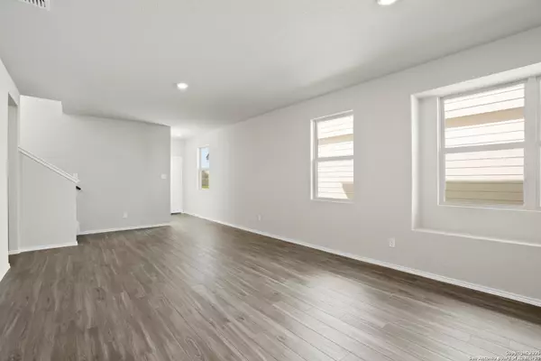 San Antonio, TX 78222,4938 Blue Ranch