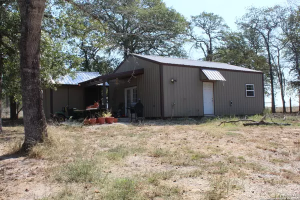 La Vernia, TX 78121,222 Oak Valley
