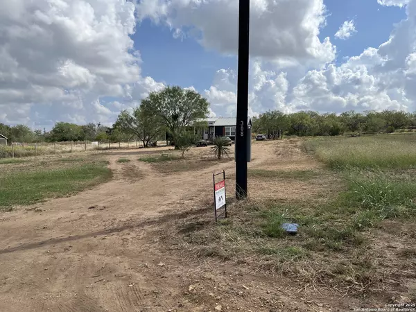 308 CR 1647 308 CR 1647,  Moore,  TX 78057