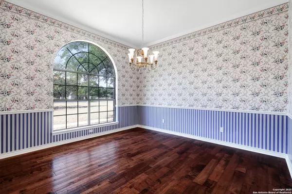 Boerne, TX 78015,8703 Rolling Acres