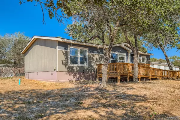 Elmendorf, TX 78112,23011 Shady Forest Dr