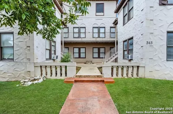 San Antonio, TX 78212-2808,343 W SUMMIT AVE UNIT 5