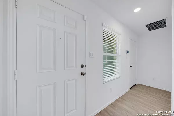 Converse, TX 78109,2826 Stigler