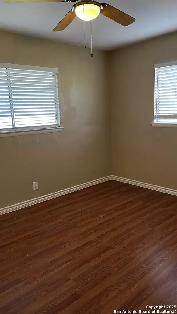 San Antonio, TX 78217,4435 Summer wind