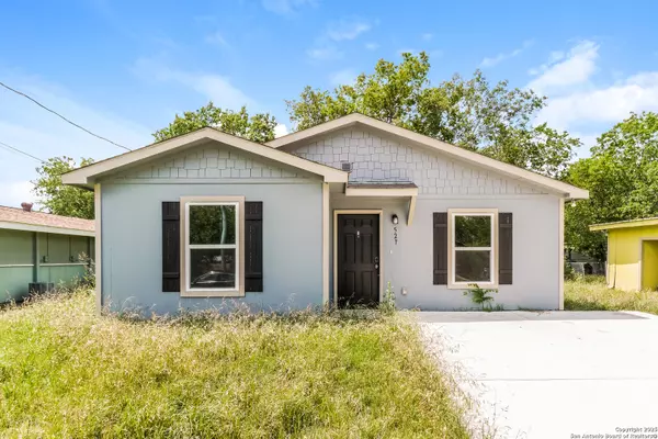 527 Elley, Seguin, TX 78155