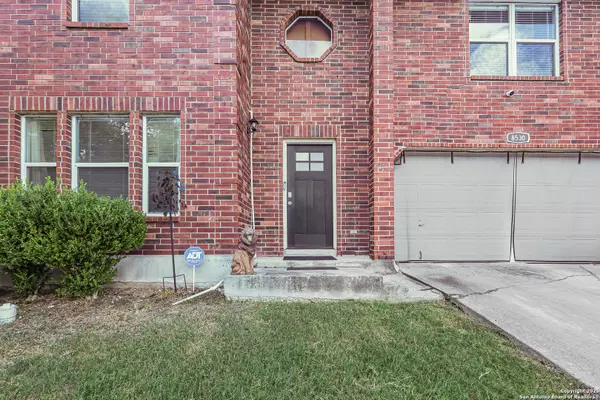 Converse, TX 78109,8530 Coppermine