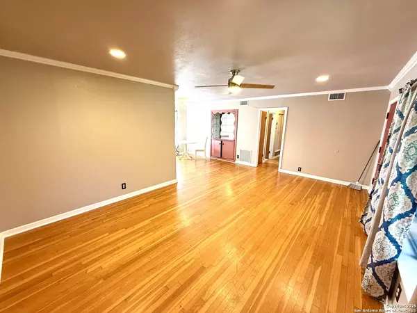 Boerne, TX 78006,27320 Toutant Beauregard Road
