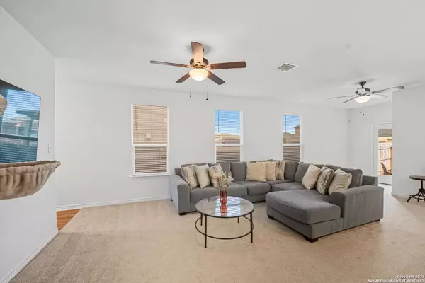 New Braunfels, TX 78130,415 Deer Crest