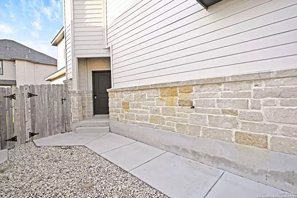 New Braunfels, TX 78130,1661 Barrett