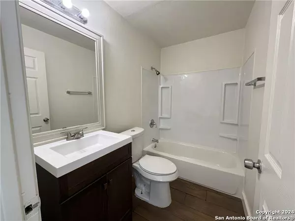 San Antonio, TX 78201,520 Gentleman UNIT 11