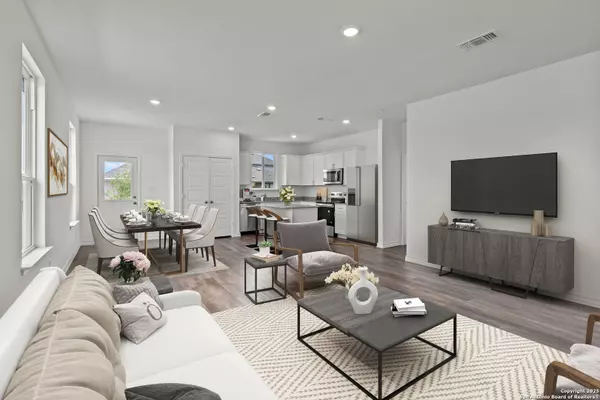 Marion, TX 78124,409 Raven Row