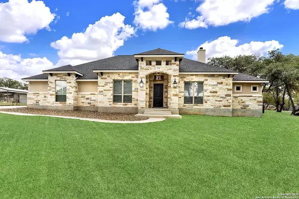 173 Hidden Pond, Adkins, TX 78101