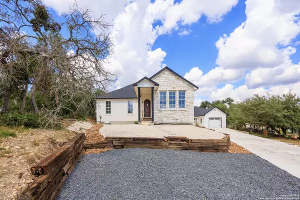 102 DAVID RENFRO, Blanco, TX 78606