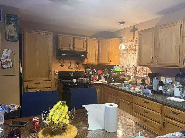 San Antonio, TX 78223,1030 Utopia