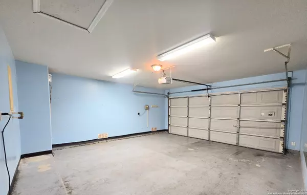 San Antonio, TX 78245-4640,2711 Skybound