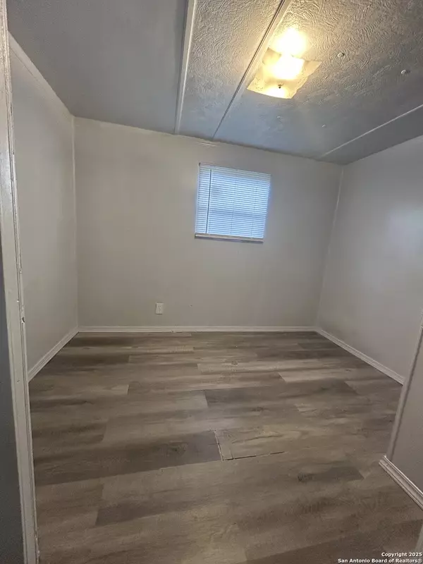 Jourdanton, TX 78026,814 Palm Street