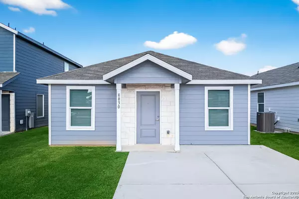 8830 Pyron Pl, San Antonio, TX 78211