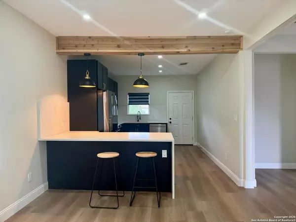 San Antonio, TX 78214,113 Thelka