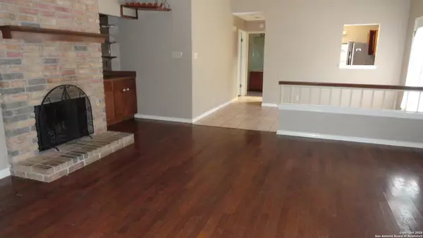 San Antonio, TX 78251,8527 Village Crk