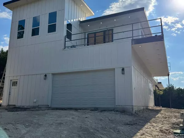 196 Watts, Canyon Lake, TX 78133