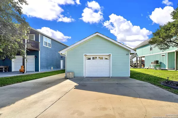 Rockport, TX 78382,201 Ridge Harbor Dr