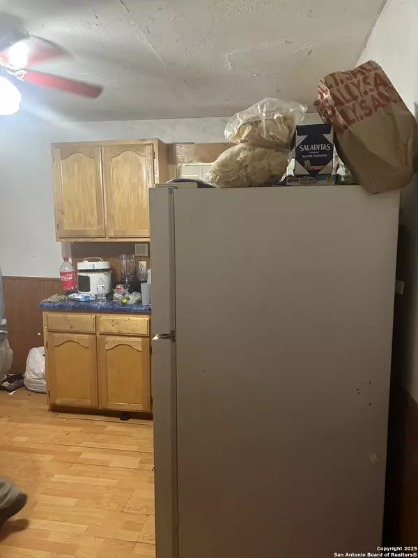 San Antonio, TX 78207,2214 Cesar E Chavez