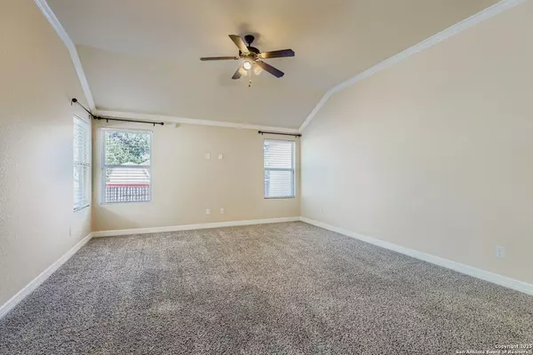 Helotes, TX 78023,17820 Oxford Mt